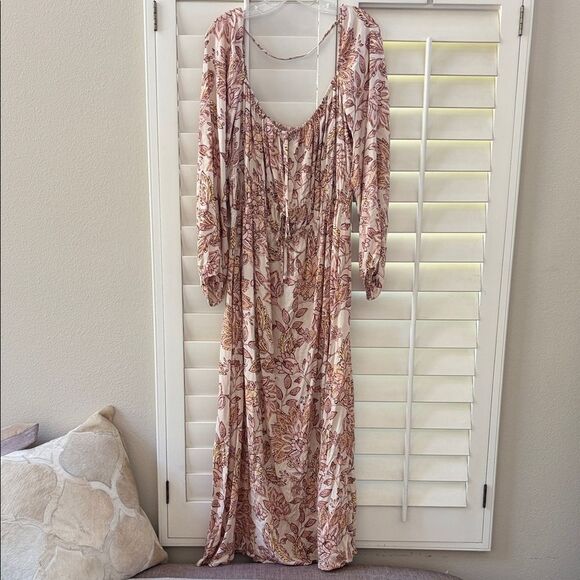 Dresses & Skirts - Floral Long Sleeve Dress in Pink and Cream By Fourteenth Place
